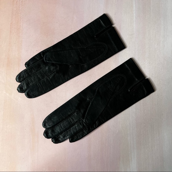 Vintage Handmade Embroidered Floral Leather Gloves - Picture 5 of 7